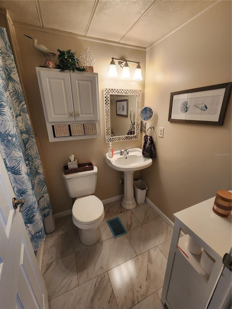 Image 16 of 36 For 808 53rd Avenue E 22