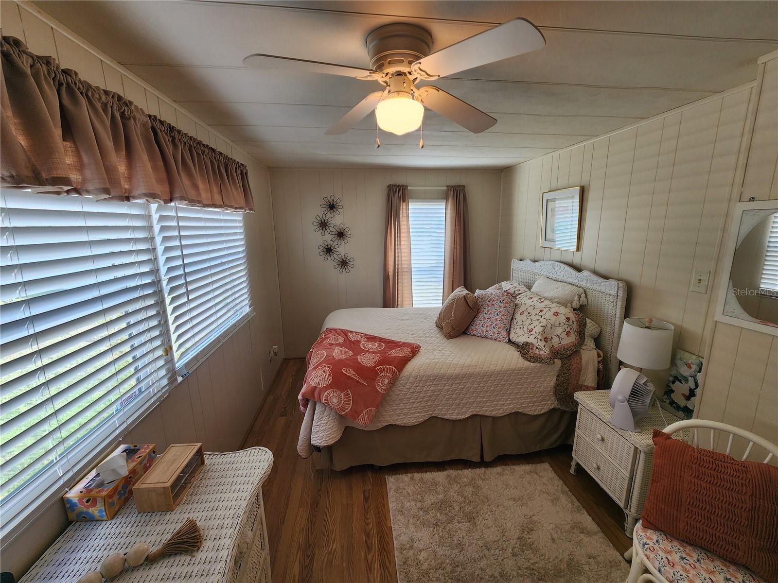 Image 23 of 36 For 808 53rd Avenue E 22