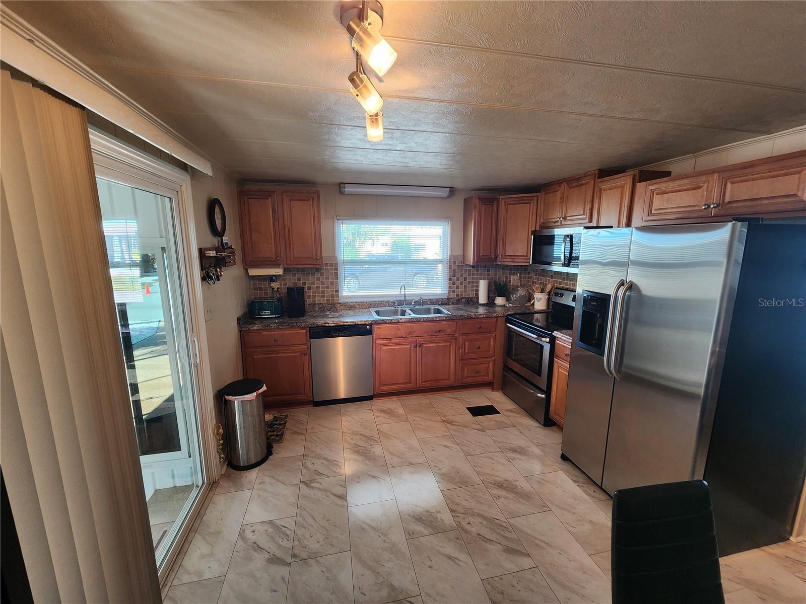 Image 7 of 36 For 808 53rd Avenue E 22