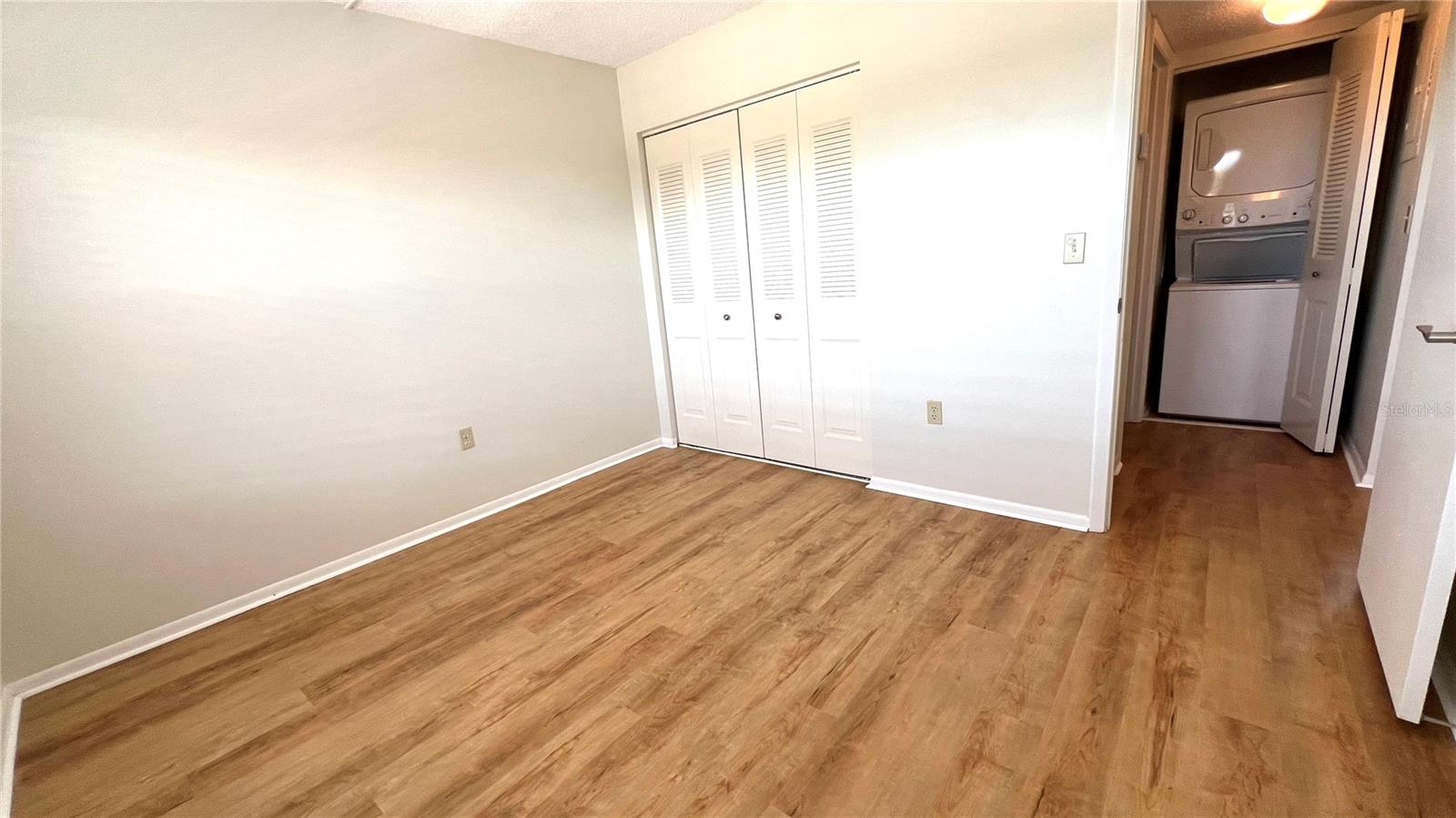 Image 24 of 33 For 505 30th Avenue W E406