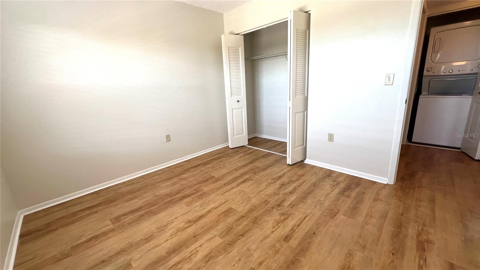 Image 25 of 33 For 505 30th Avenue W E406