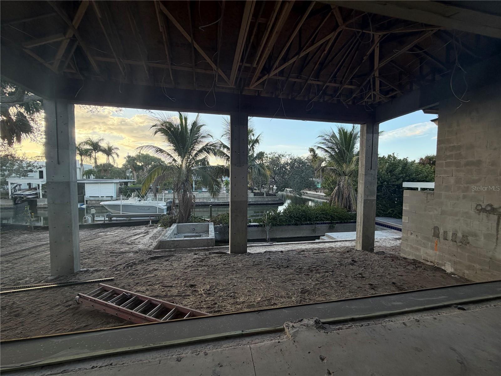 Image 14 of 41 For 4644 Higel Avenue