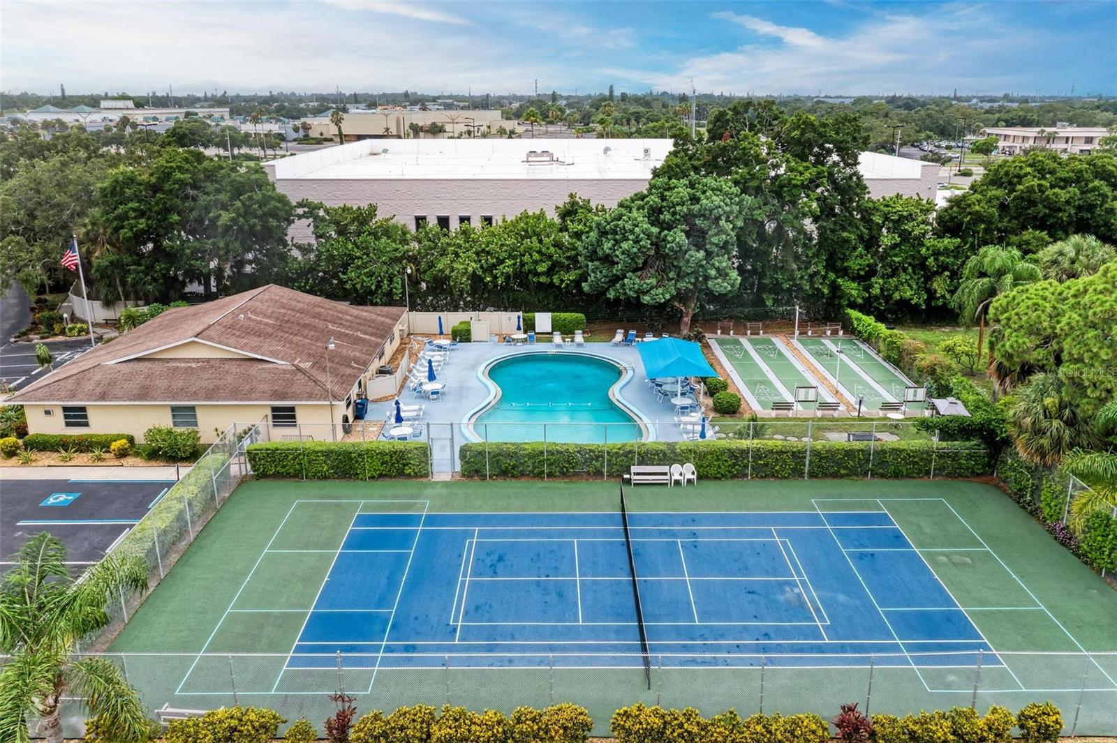 Image 32 of 32 For 390 301 Boulevard W 8c