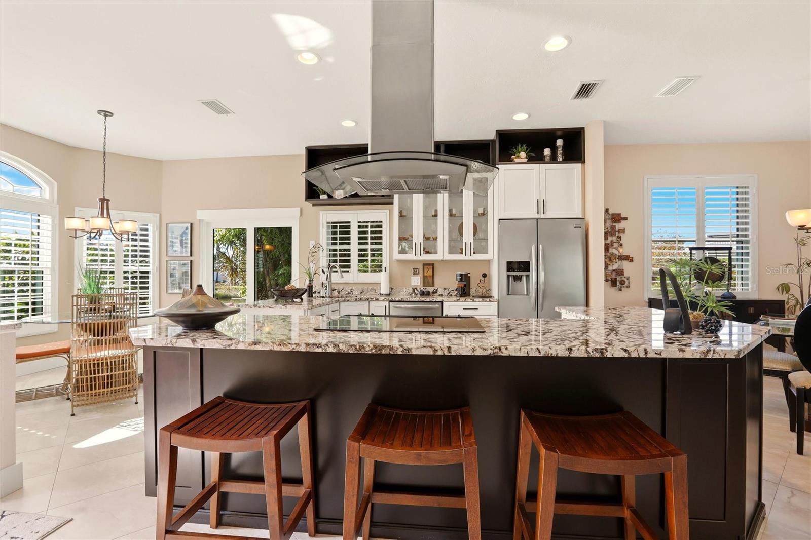 Image 13 of 39 For 4083 Via Mirada