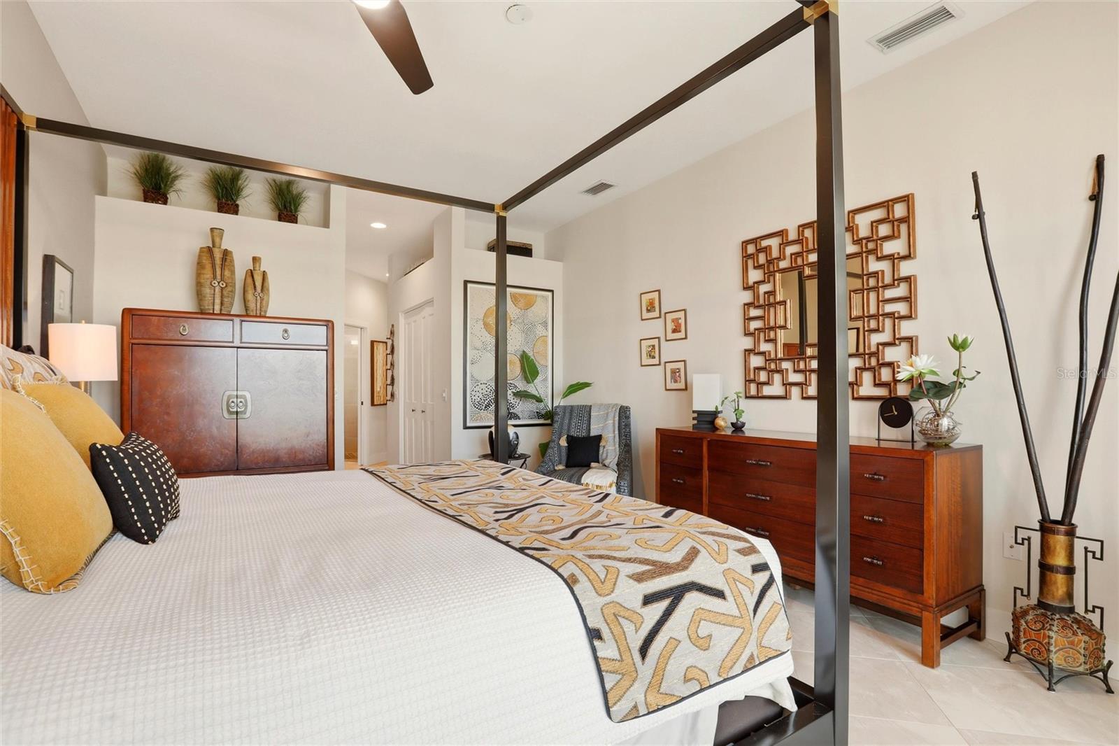 Image 20 of 39 For 4083 Via Mirada