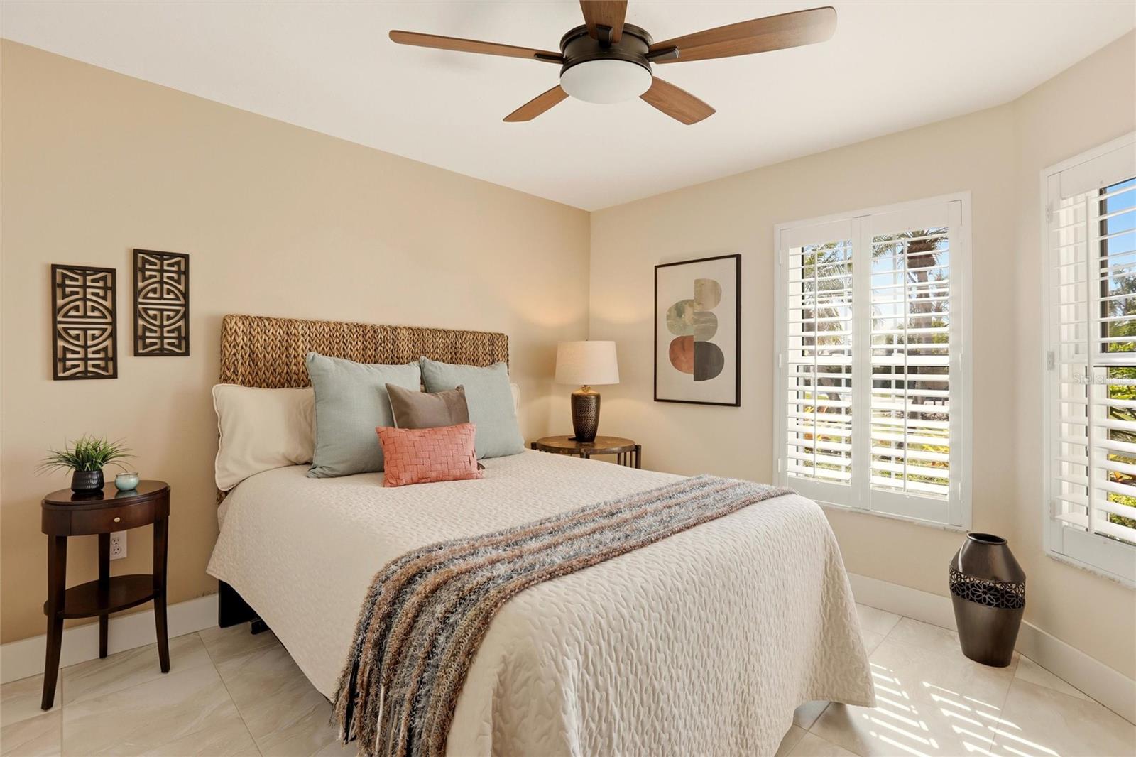 Image 22 of 39 For 4083 Via Mirada