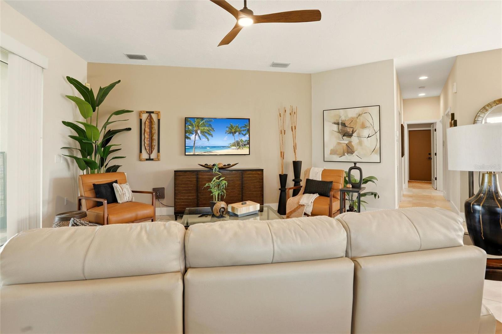 Image 9 of 39 For 4083 Via Mirada