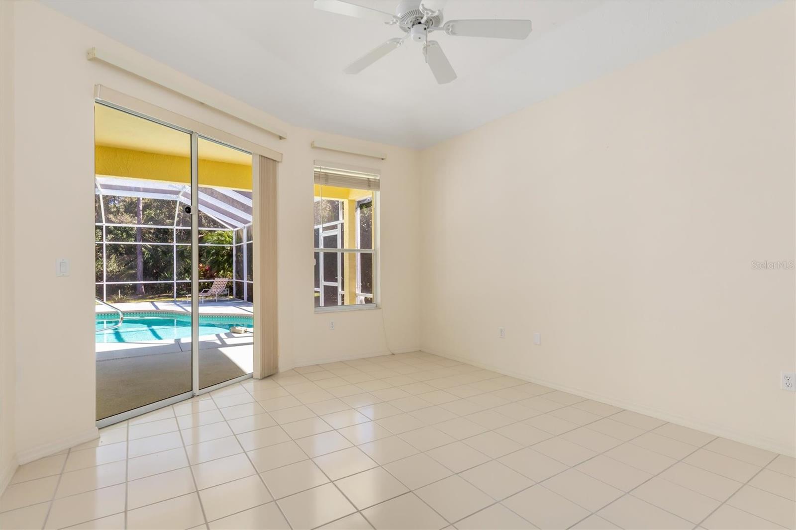 Image 21 of 50 For 8468 Woodbriar Drive