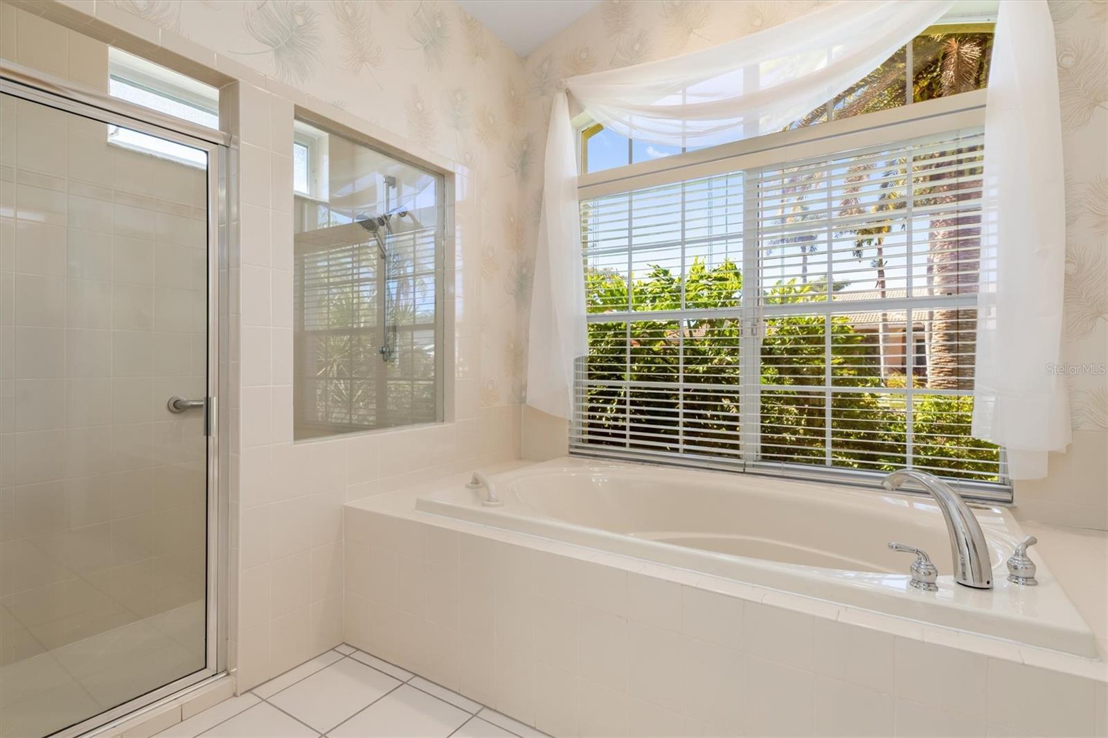 Image 23 of 50 For 8468 Woodbriar Drive