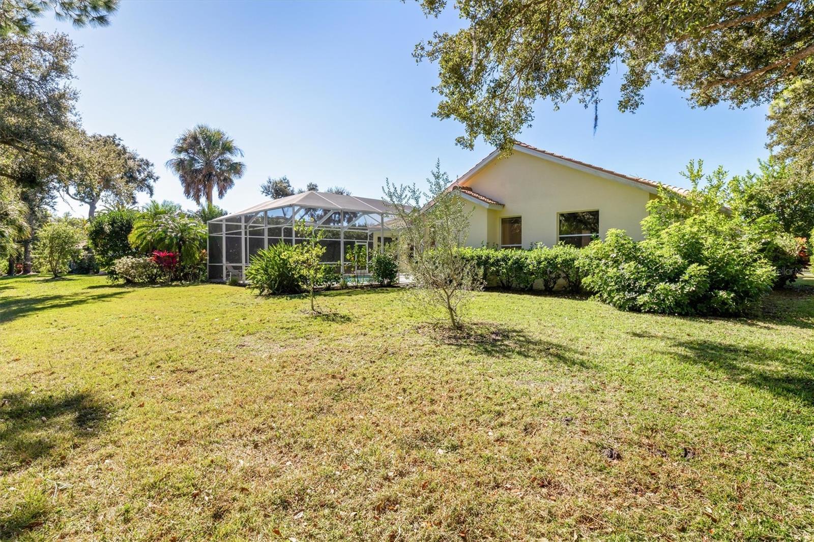 Image 35 of 50 For 8468 Woodbriar Drive