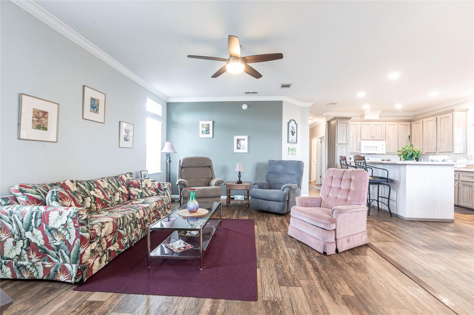 Image 10 of 27 For 168 Duchess Avenue