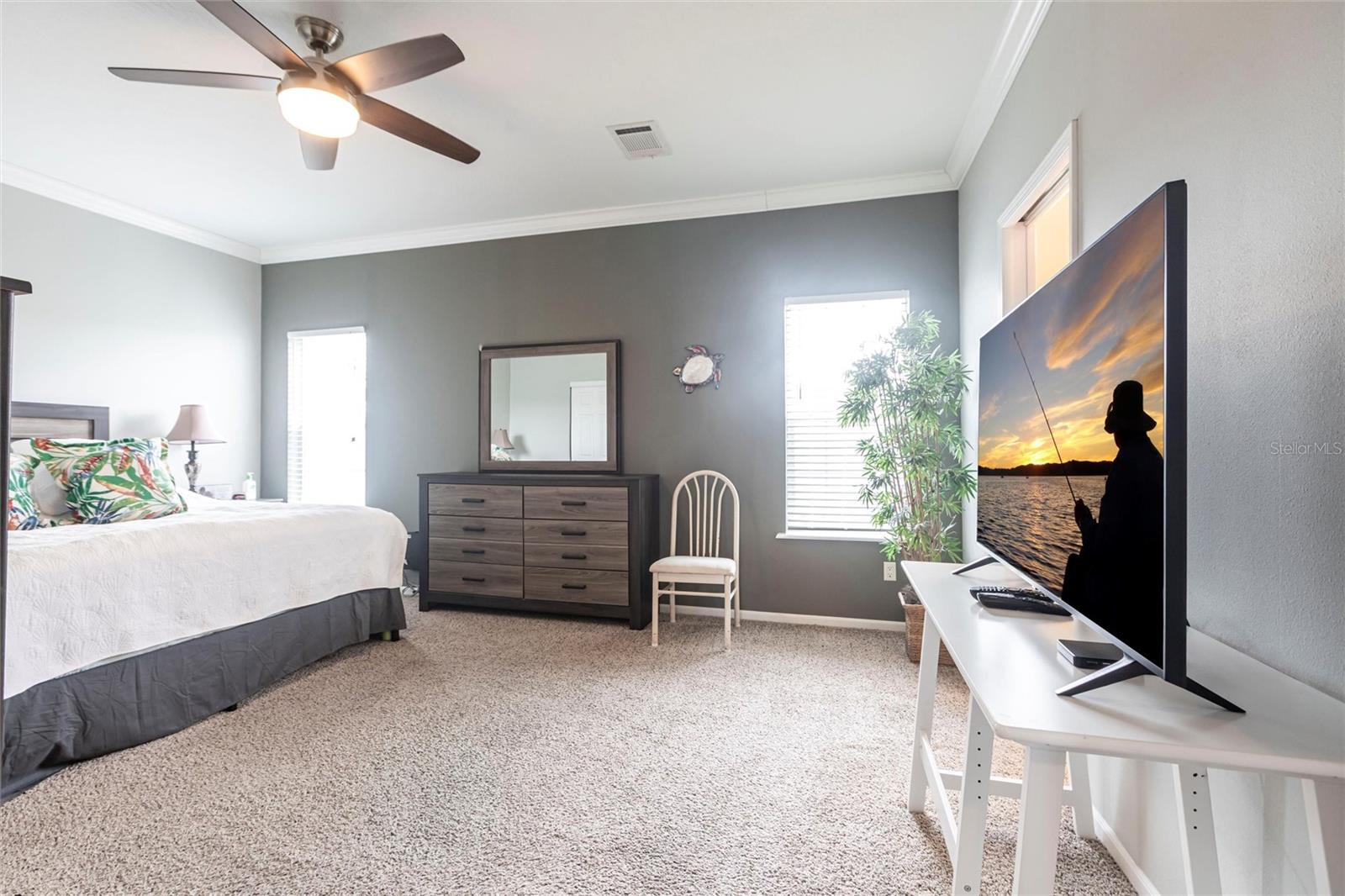 Image 18 of 27 For 168 Duchess Avenue