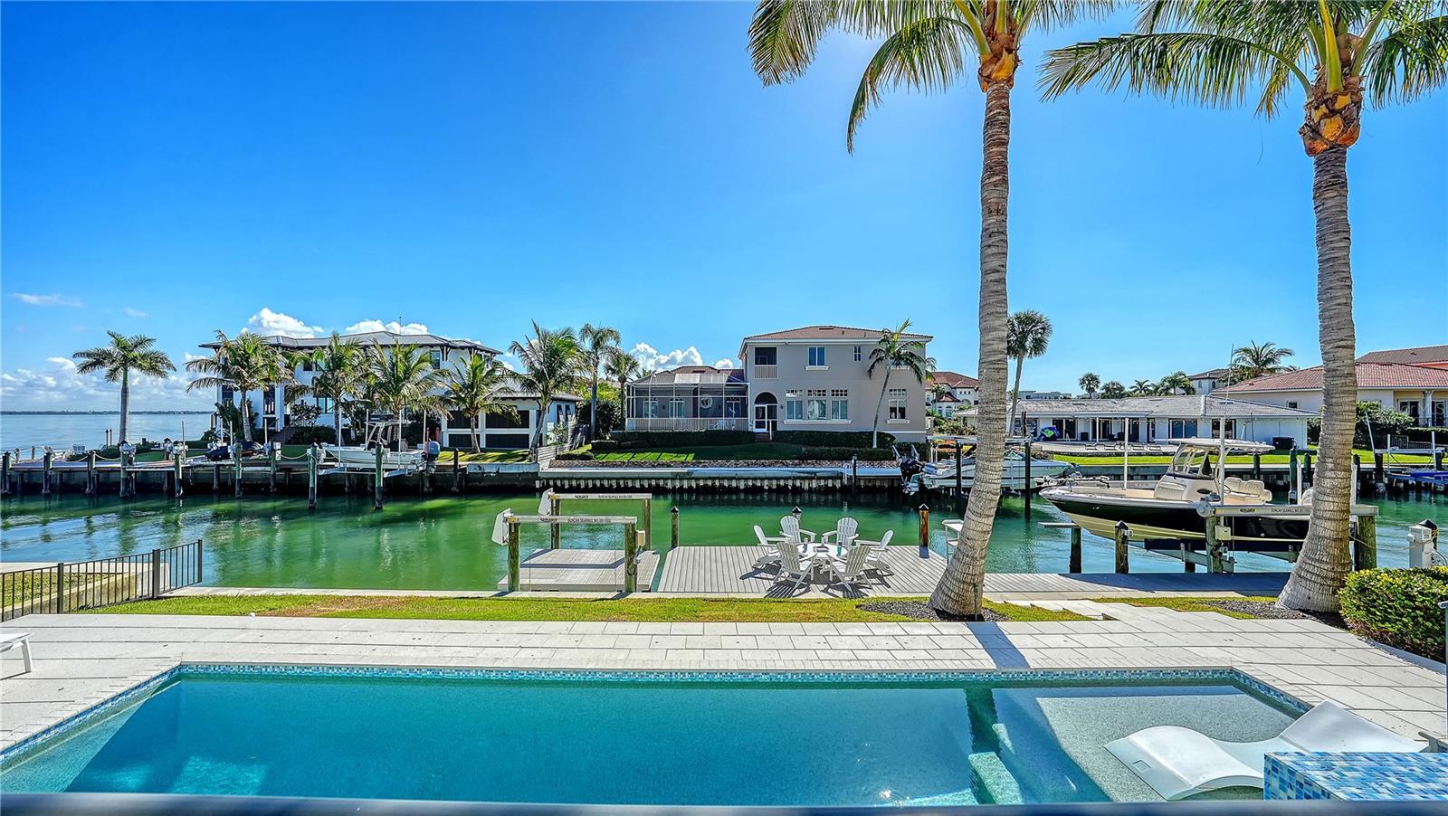 Listing photo id 44 for 590 Birdie Lane