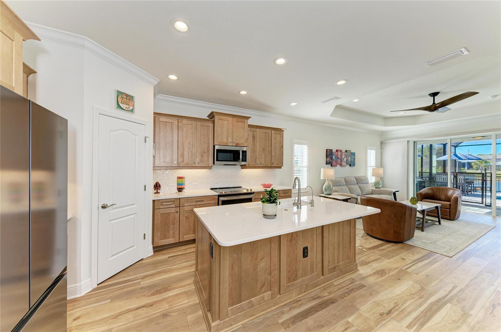 Image 16 of 91 For 9920 Crystal Isle Circle