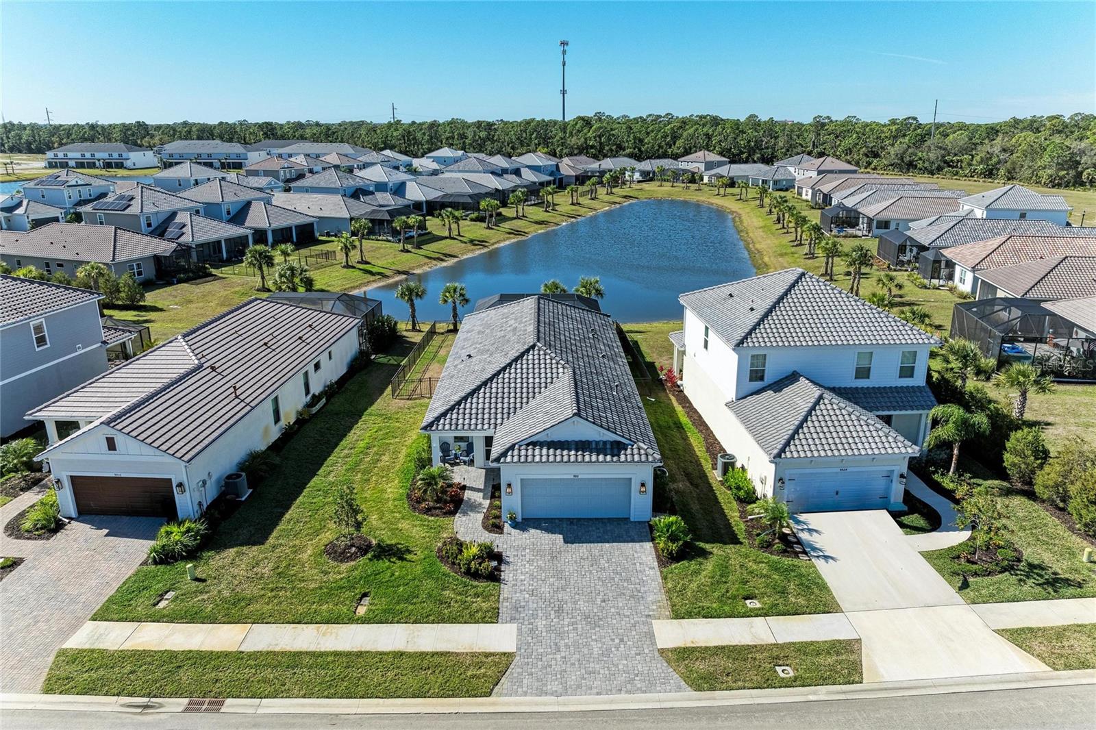 Image 2 of 91 For 9920 Crystal Isle Circle