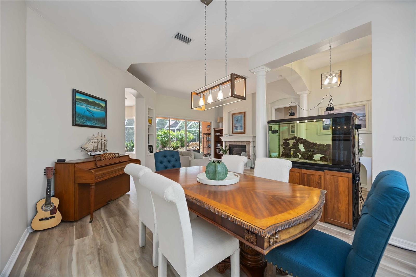 Image 12 of 89 For 9915 Old Hyde Park Place