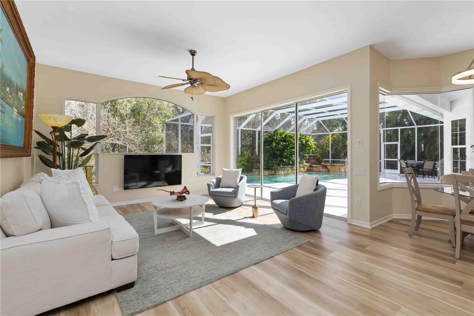 Image 15 of 89 For 9915 Old Hyde Park Place