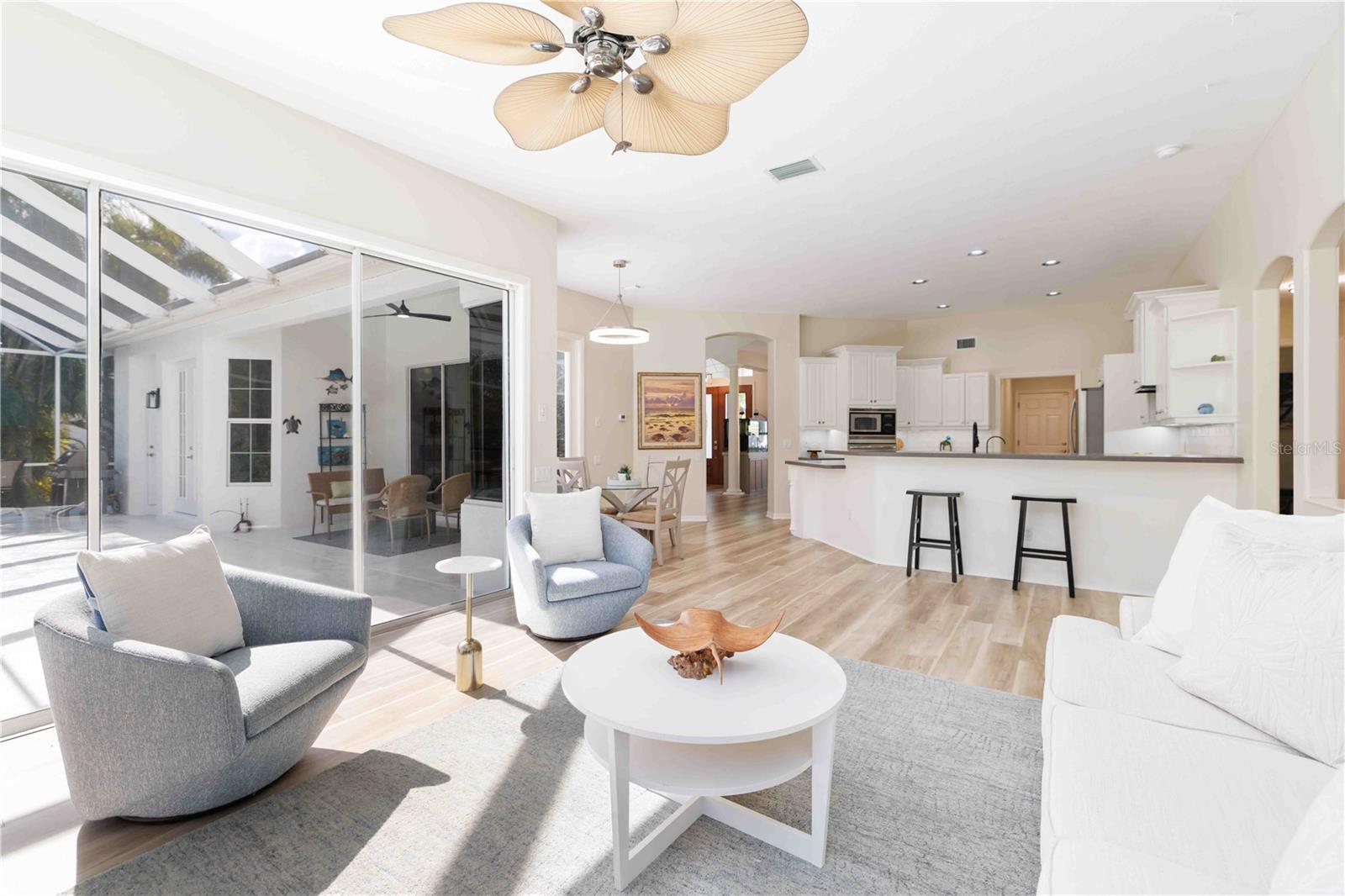 Image 17 of 89 For 9915 Old Hyde Park Place