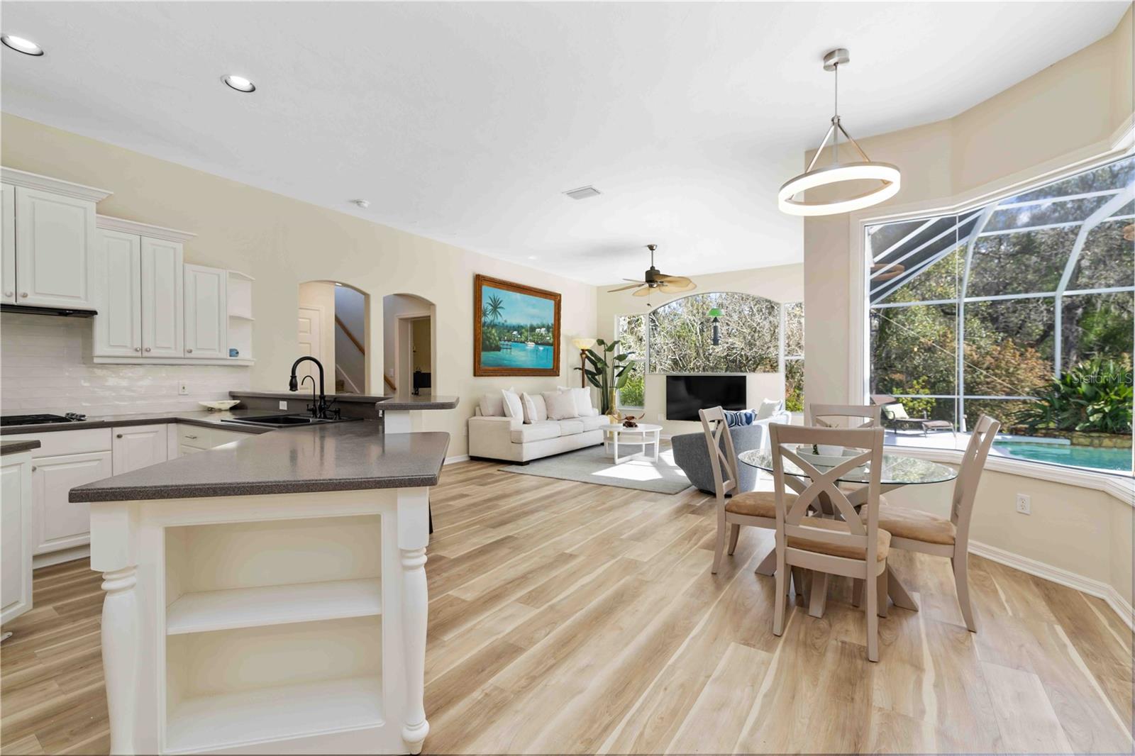 Image 18 of 89 For 9915 Old Hyde Park Place