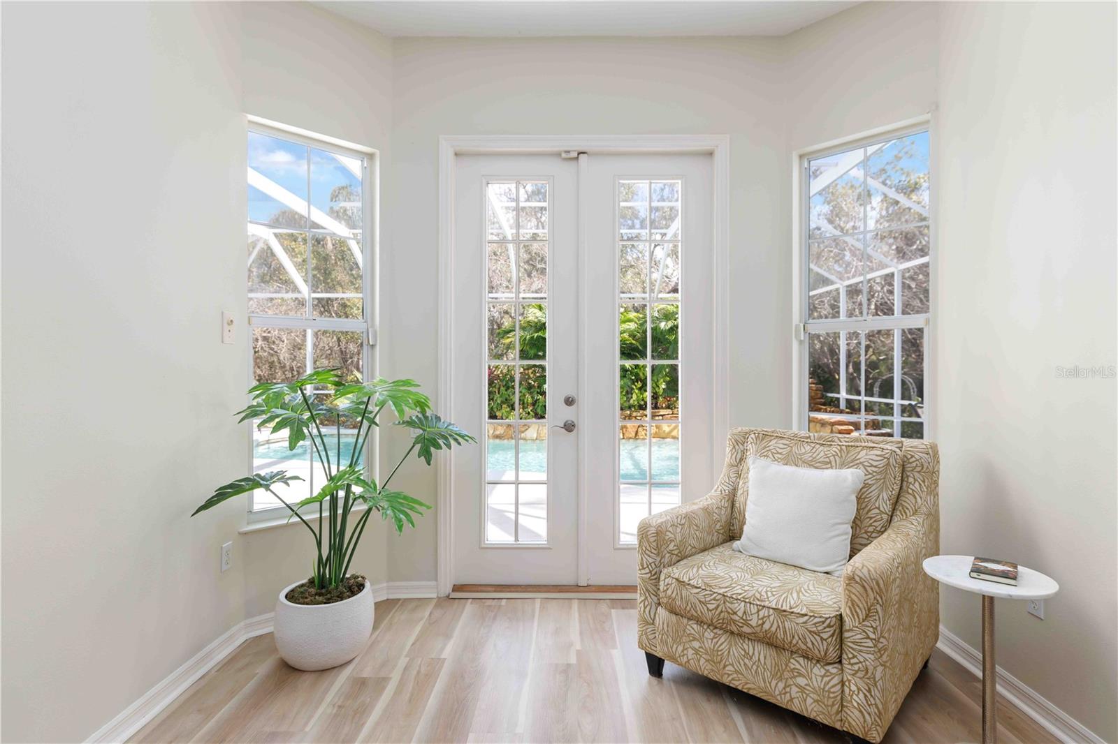 Image 31 of 89 For 9915 Old Hyde Park Place