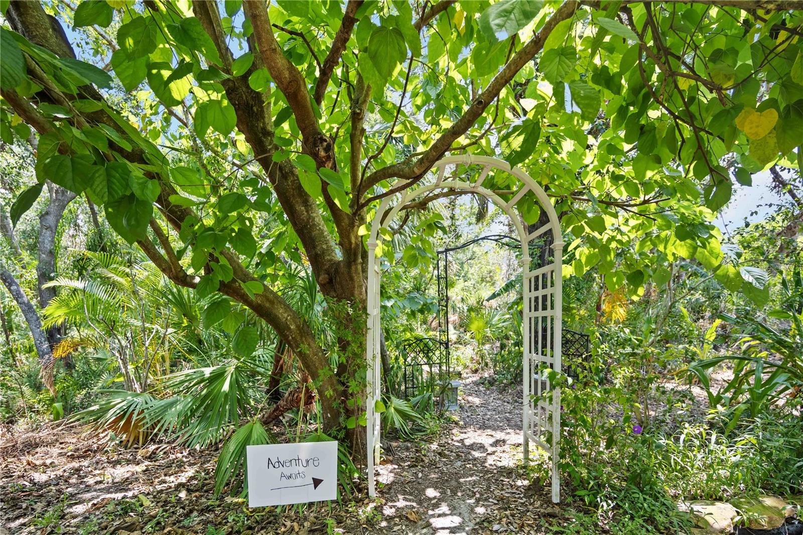 Image 68 of 89 For 9915 Old Hyde Park Place