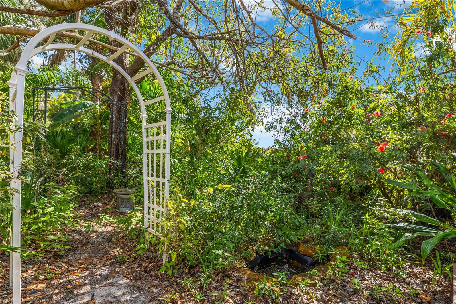 Image 69 of 89 For 9915 Old Hyde Park Place