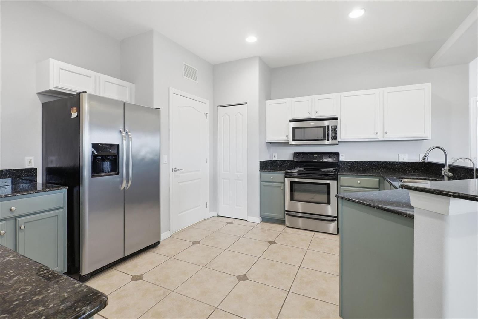 Image 17 of 47 For 26212 82nd Avenue E