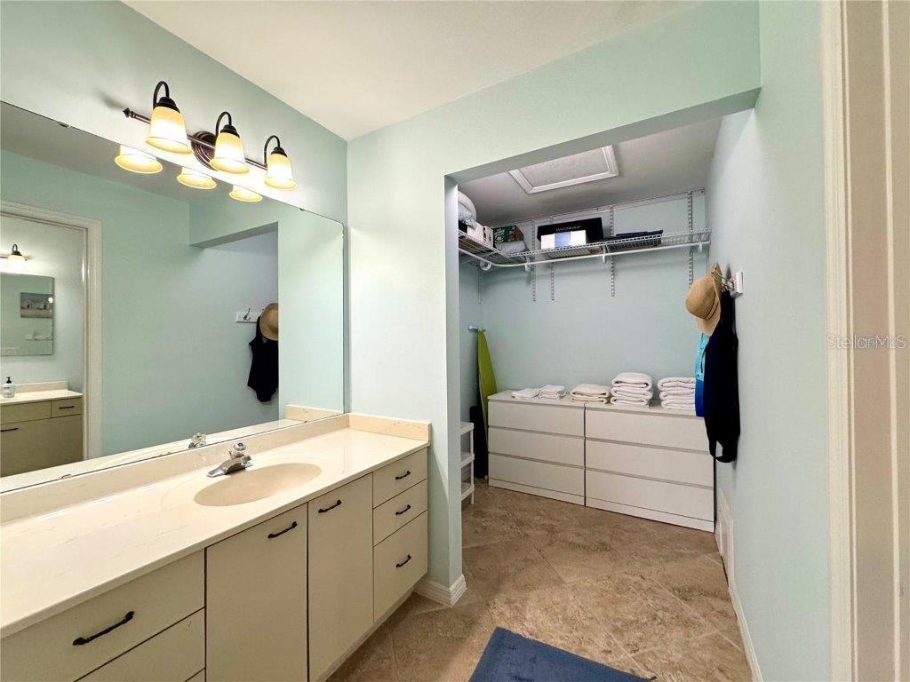 Image 28 of 67 For 3148 Ringwood Meadow 53