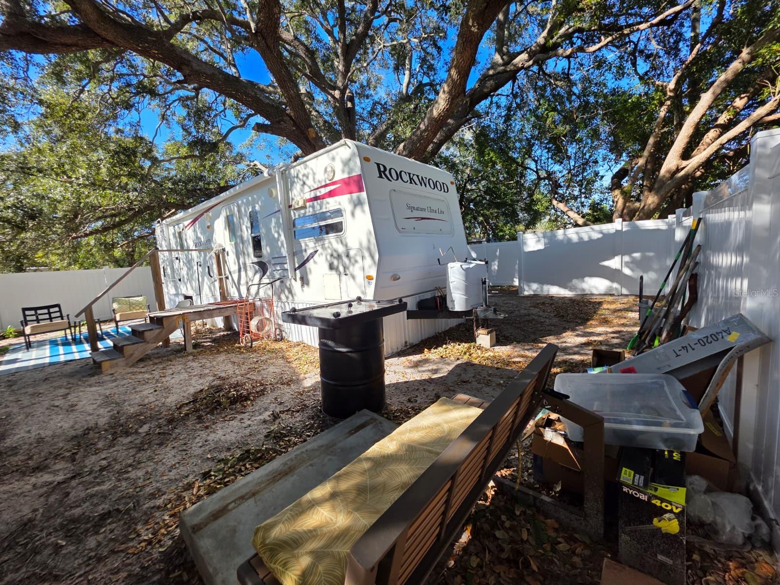 Image 12 of 21 For 2000 Palm Street