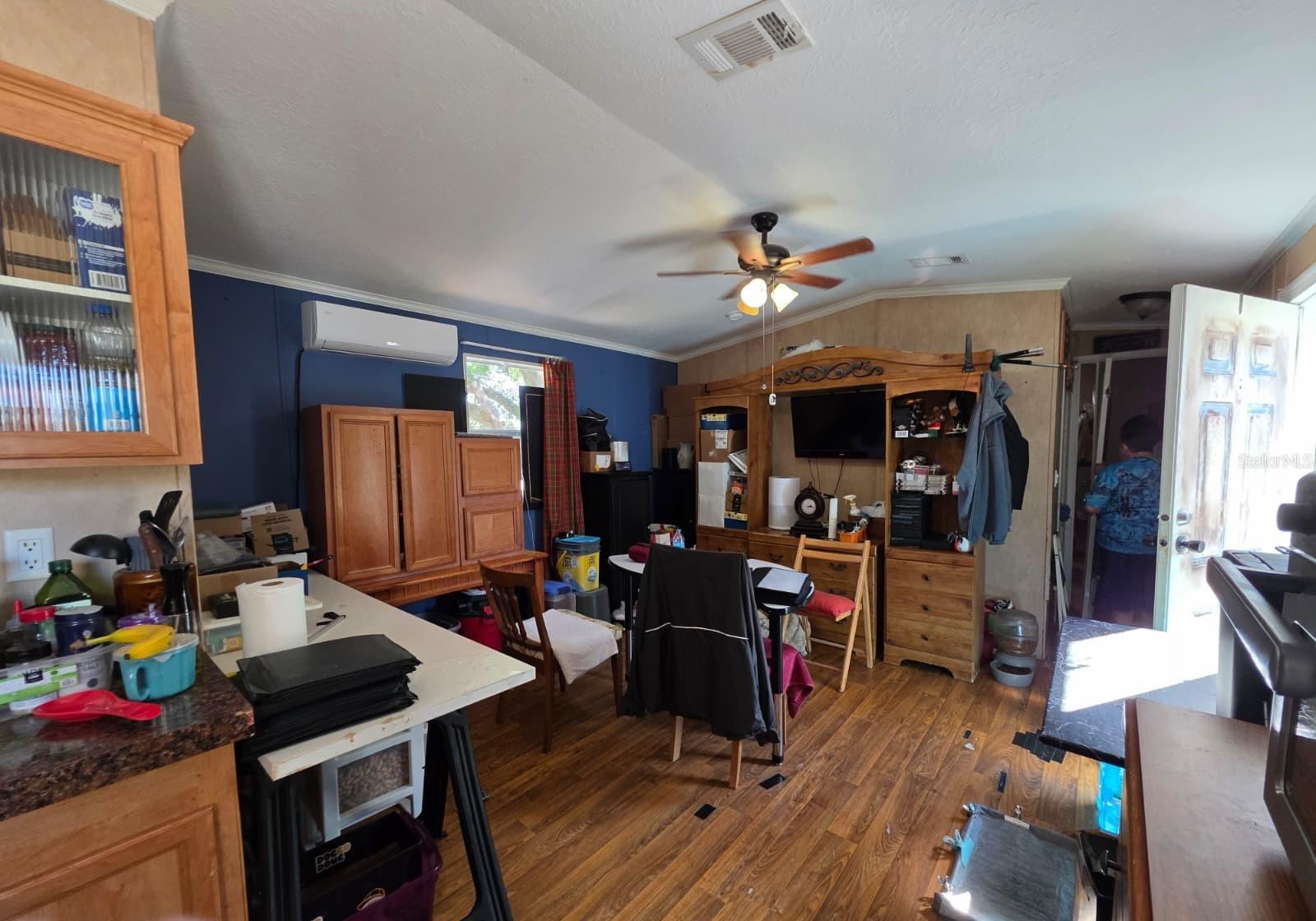 Image 16 of 21 For 2000 Palm Street