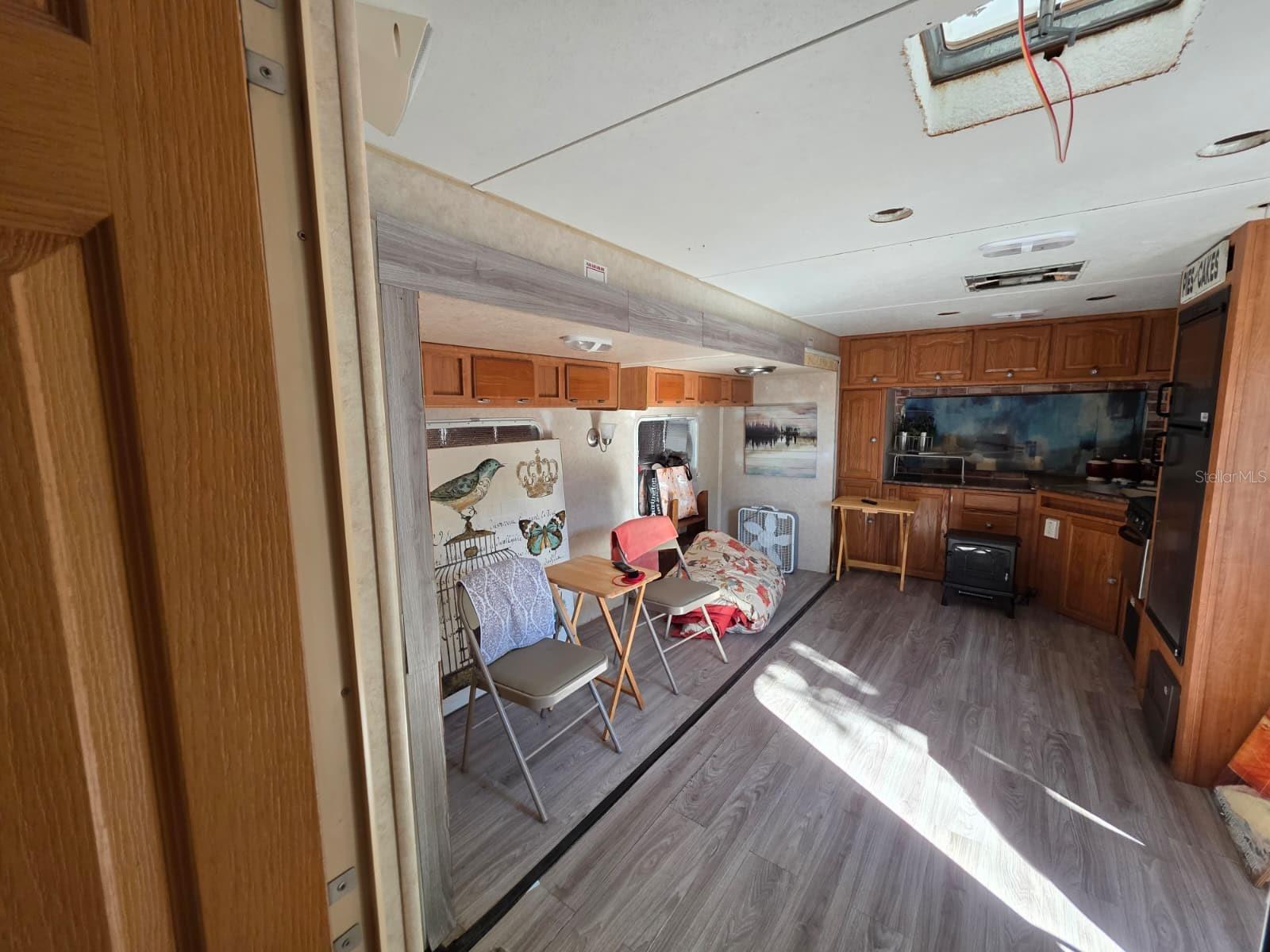 Image 2 of 21 For 2000 Palm Street