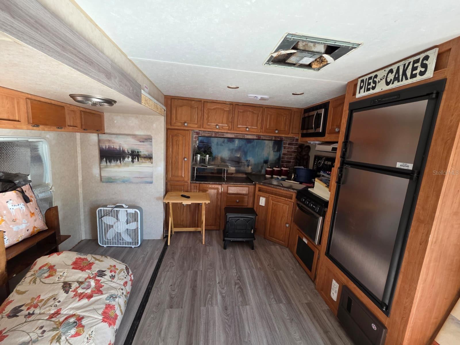 Image 6 of 21 For 2000 Palm Street