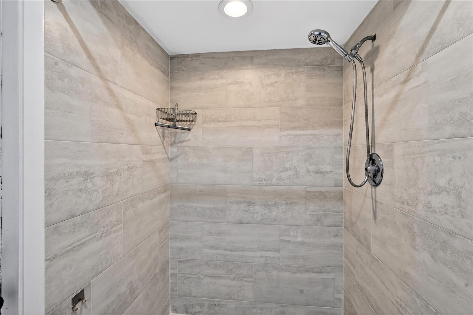 Image 30 of 53 For 5424 America Drive