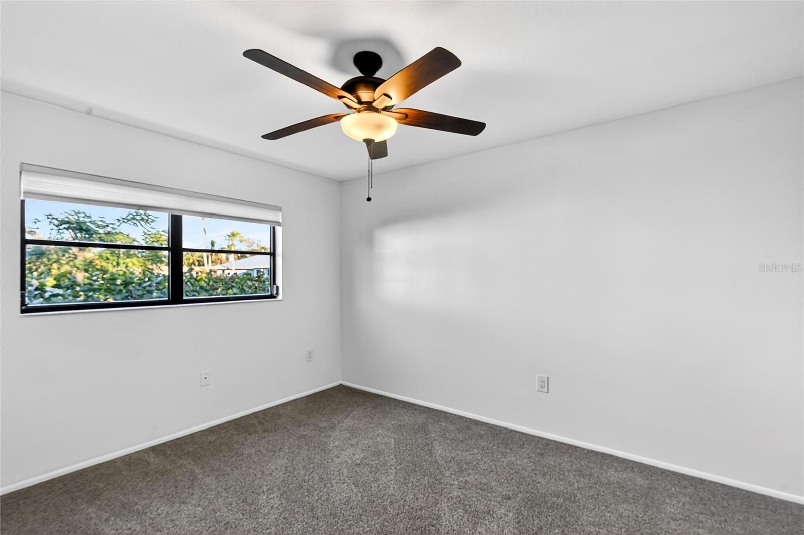 Image 31 of 53 For 5424 America Drive