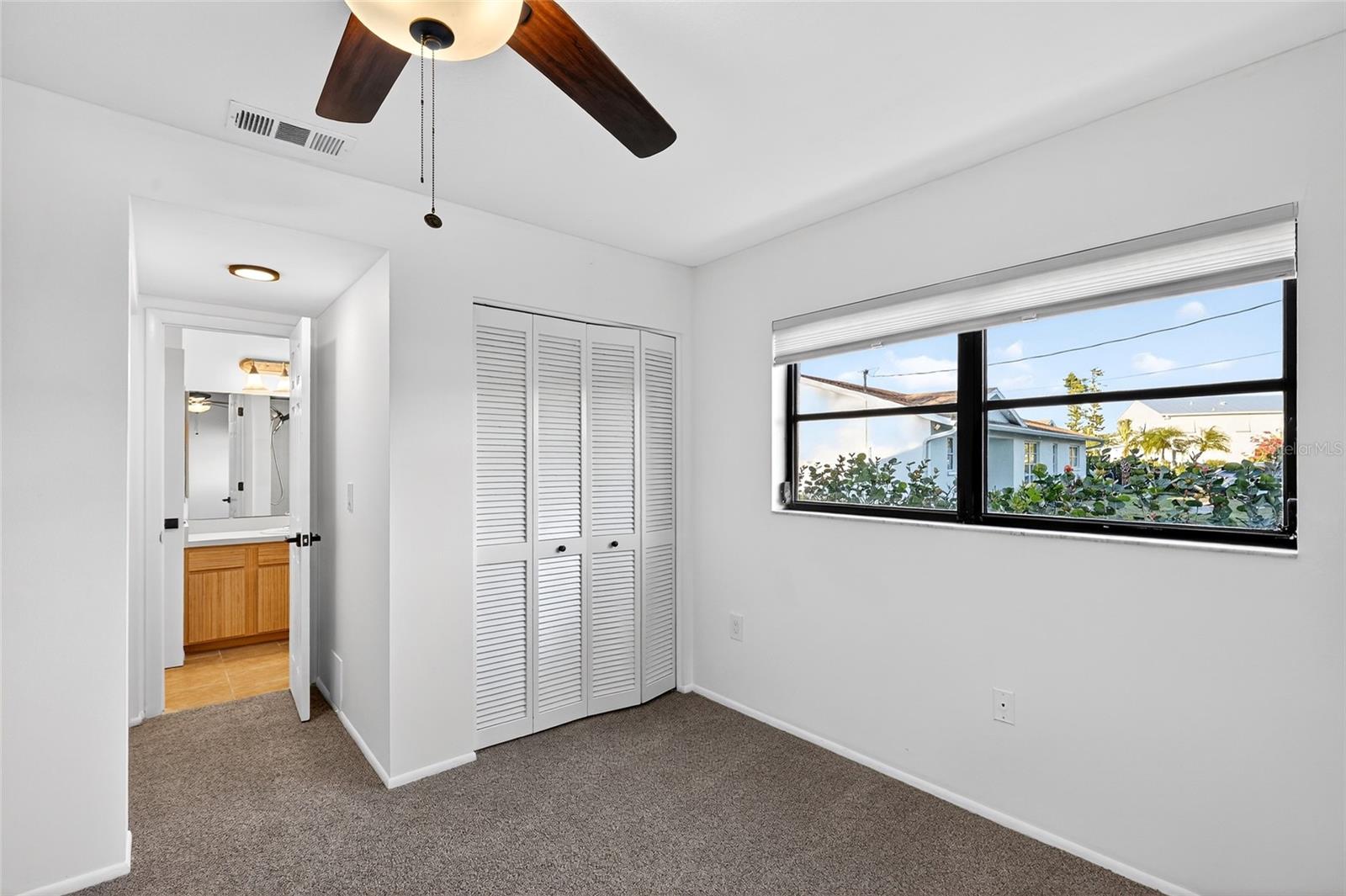 Image 33 of 53 For 5424 America Drive