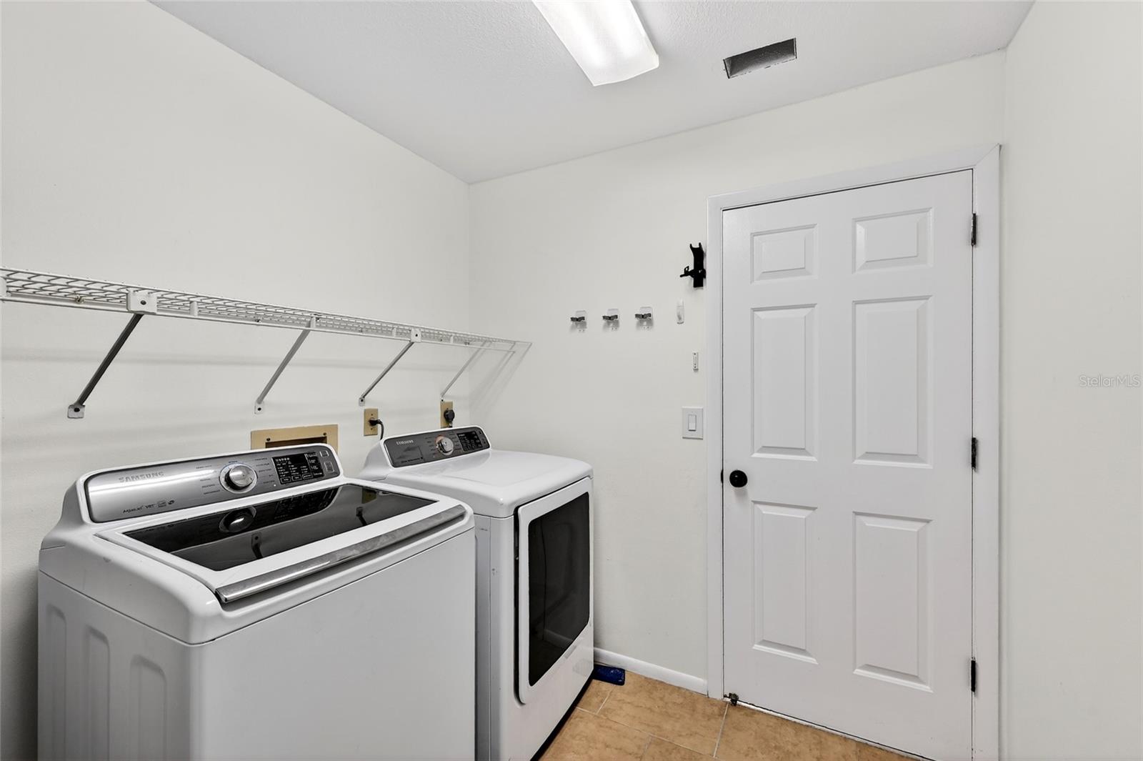 Image 35 of 53 For 5424 America Drive