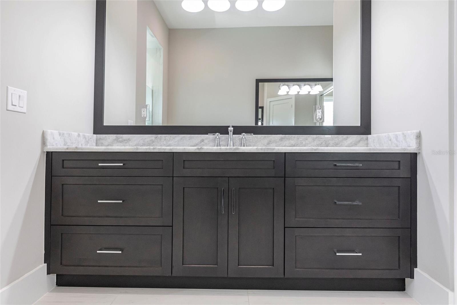 Image 34 of 82 For 8497 Pavia Way