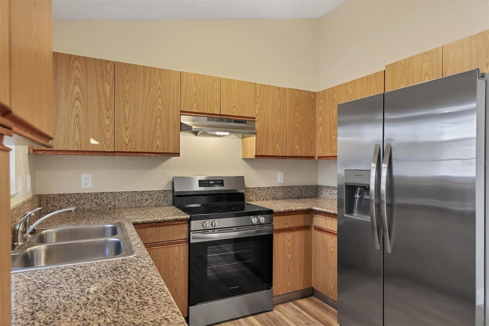 Image 10 of 34 For 3703 43rd Avenue W