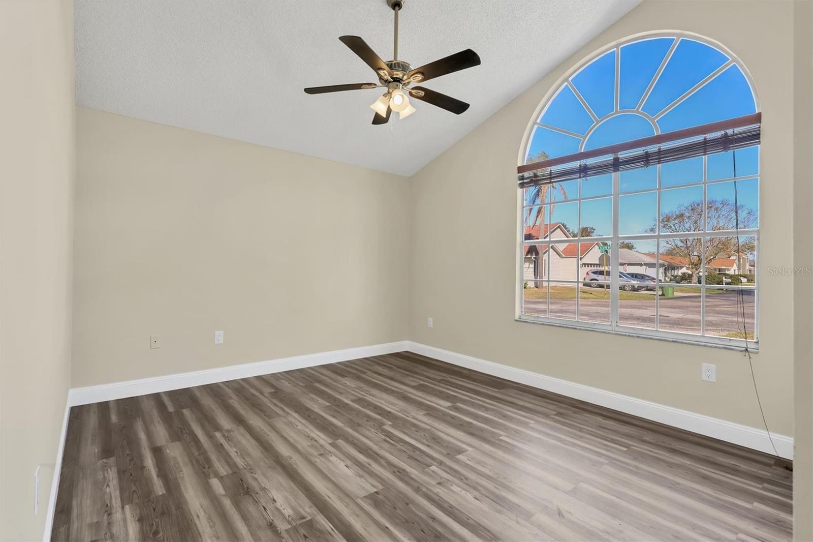 Image 14 of 34 For 3703 43rd Avenue W