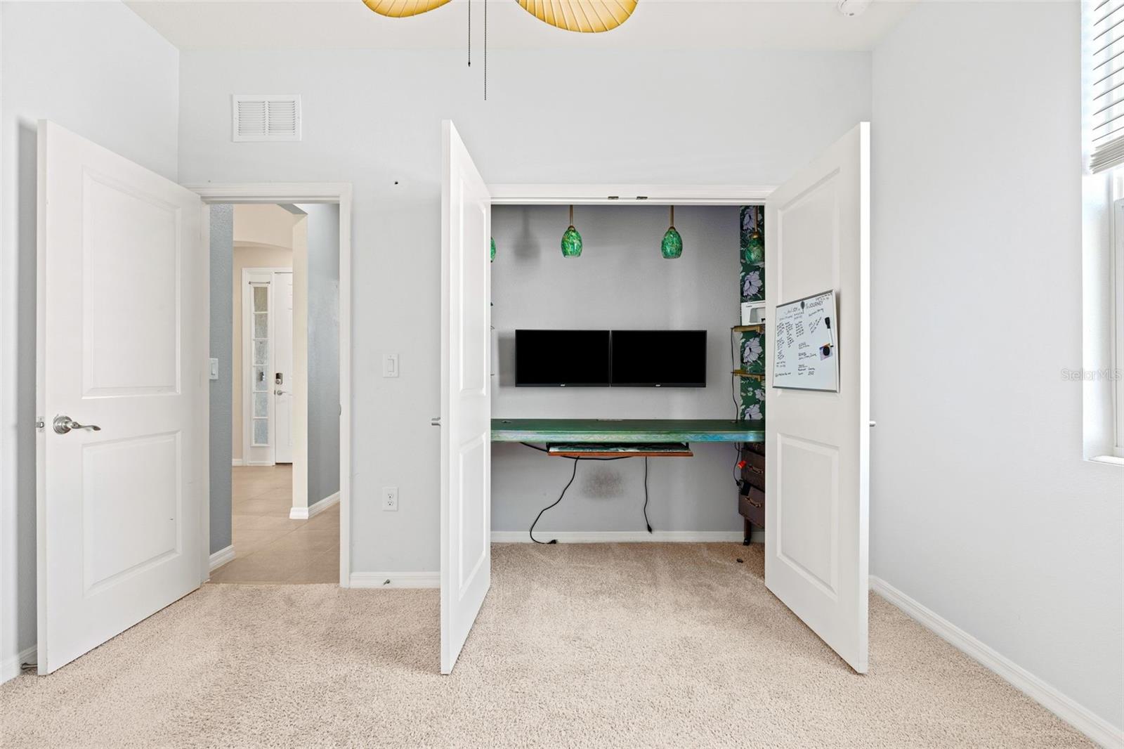 Image 20 of 43 For 4016 Mossy Limb Court