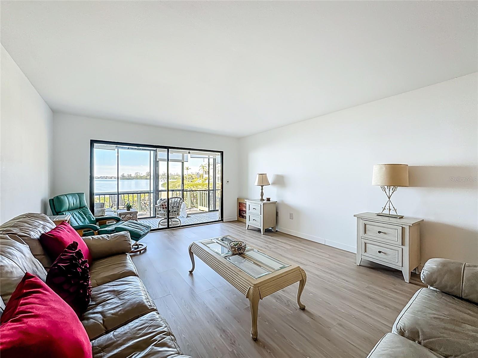 Image 13 of 60 For 1511 Pelican Point Drive Ba180