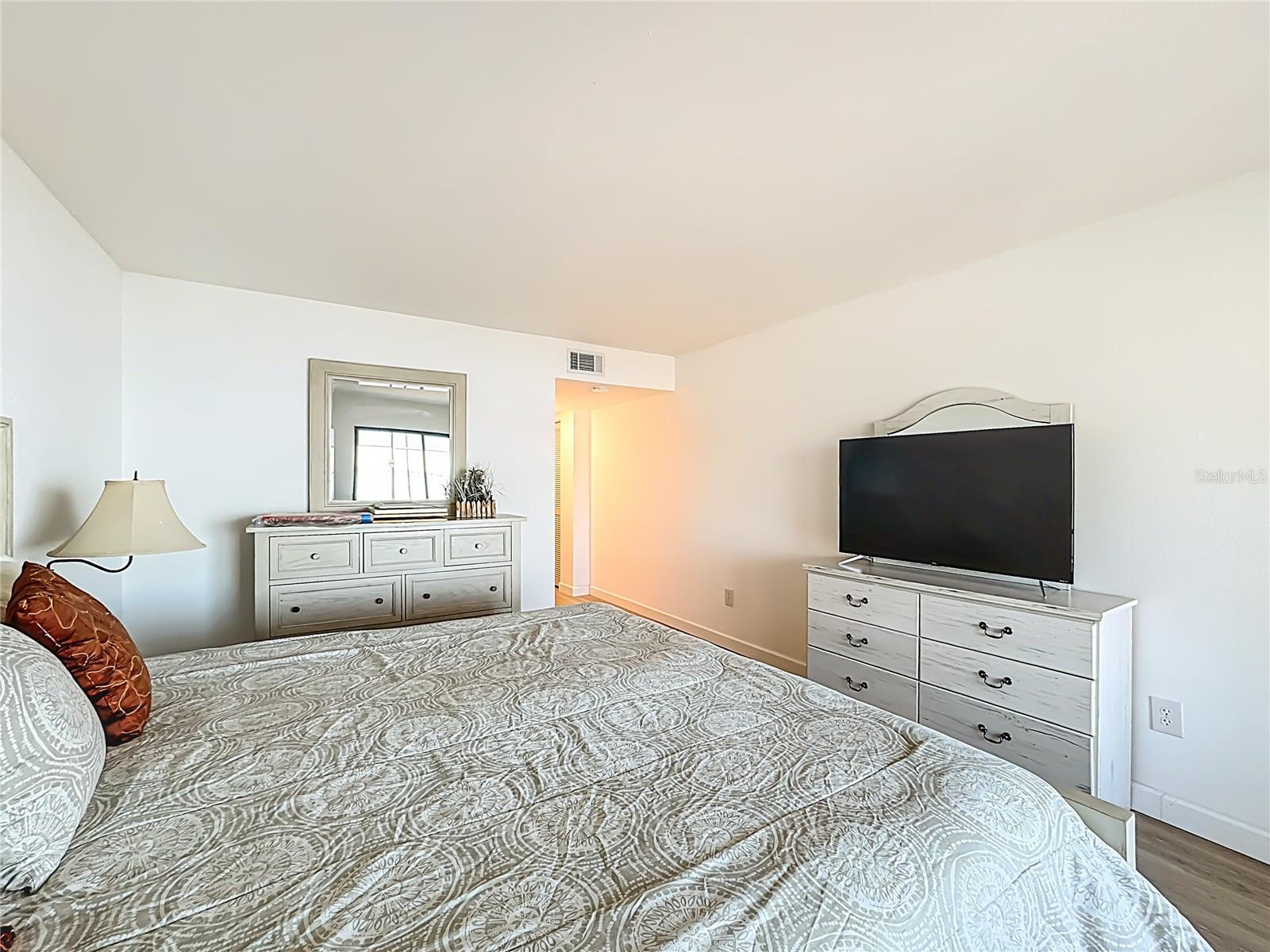 Image 21 of 60 For 1511 Pelican Point Drive Ba180