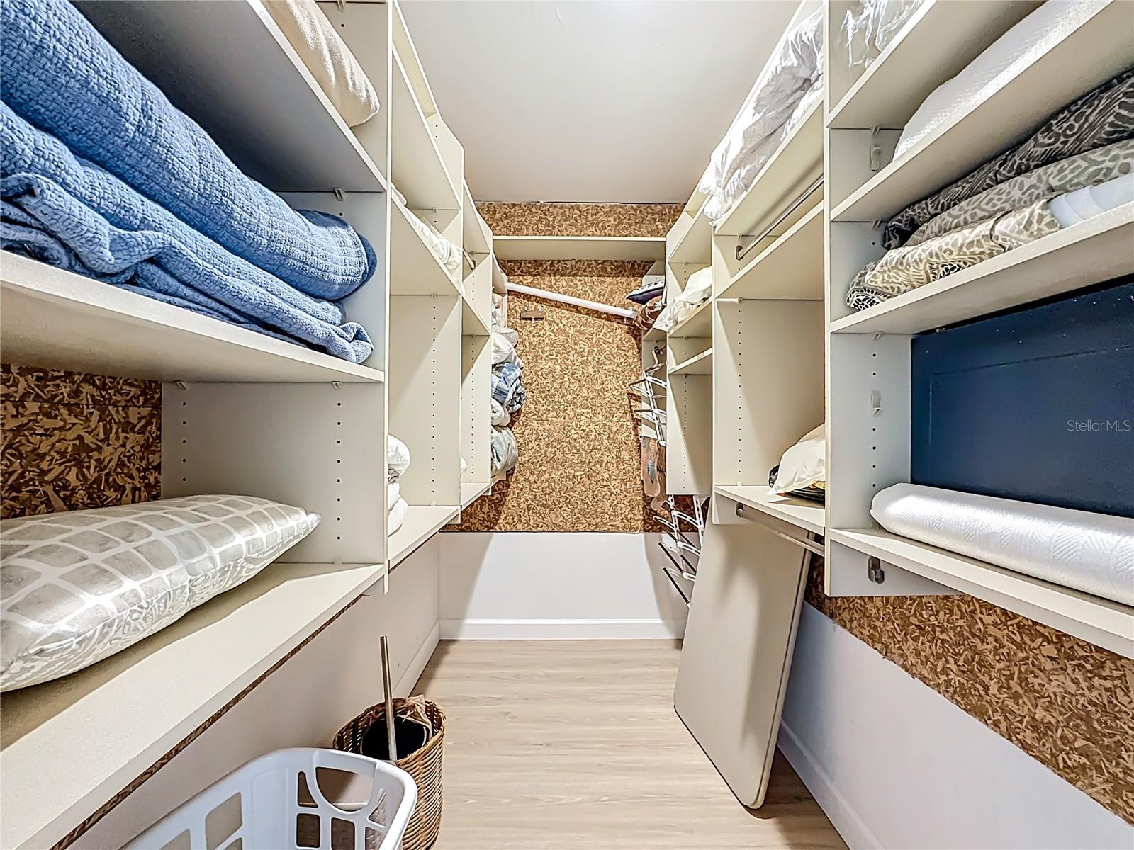 Image 23 of 60 For 1511 Pelican Point Drive Ba180