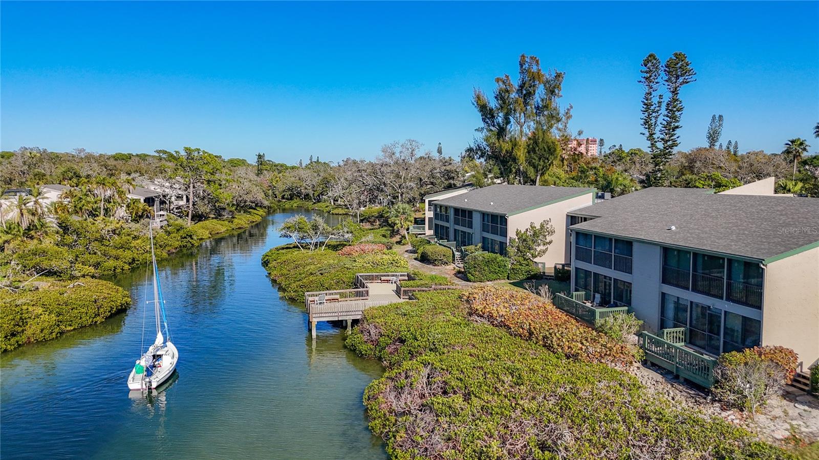 Image 33 of 60 For 1511 Pelican Point Drive Ba180