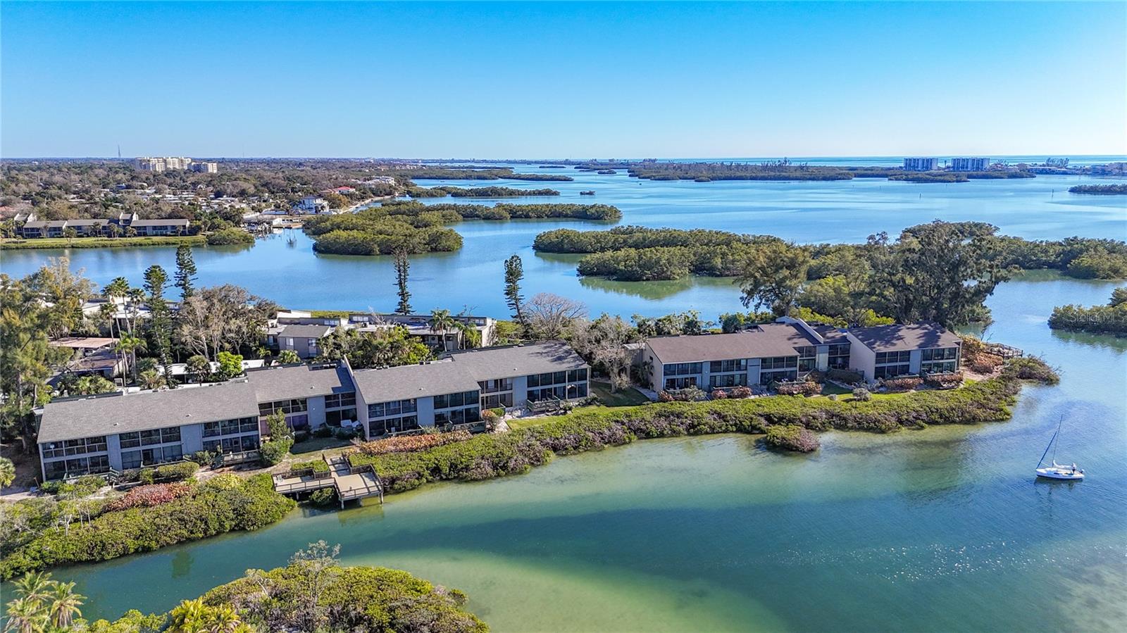 Image 38 of 60 For 1511 Pelican Point Drive Ba180