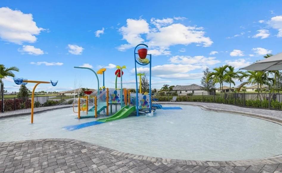 Image 28 of 33 For 15304 Sunny Day Drive