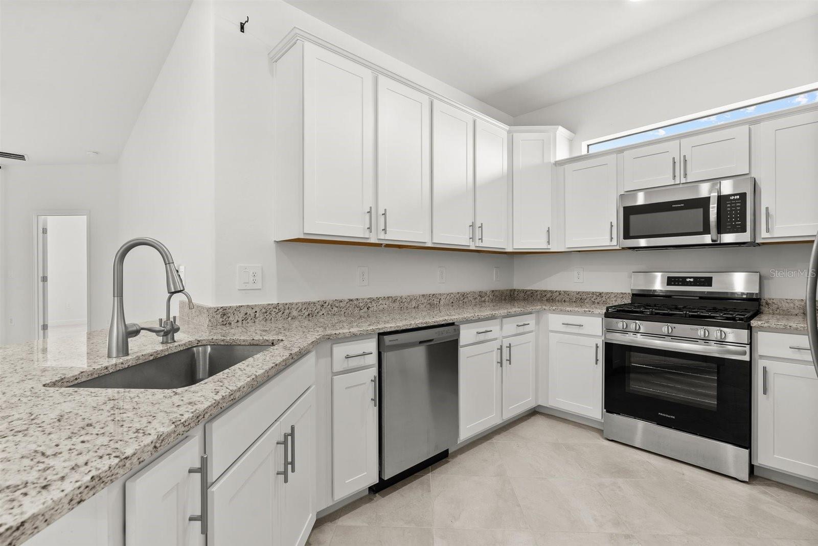 Image 8 of 33 For 15304 Sunny Day Drive