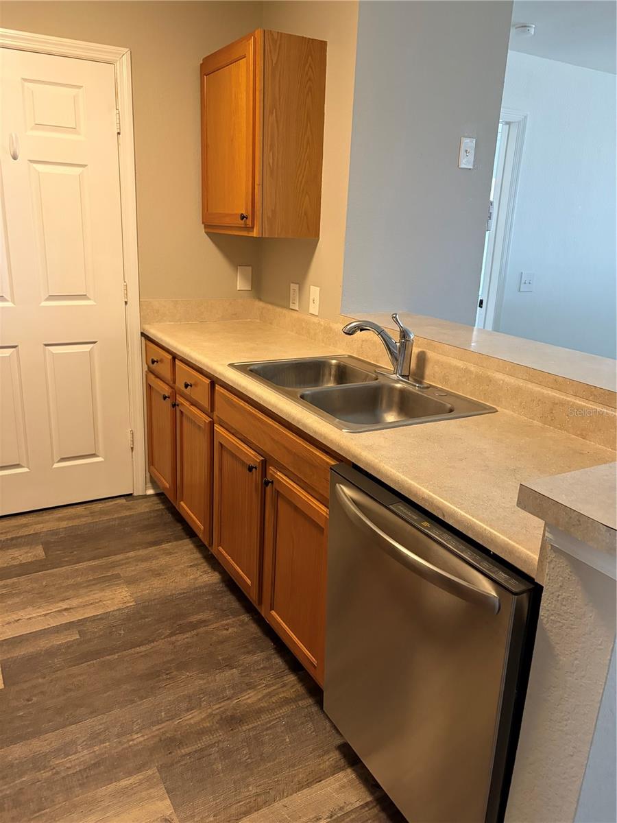 Image 3 of 24 For 4850 51st Street W 5207