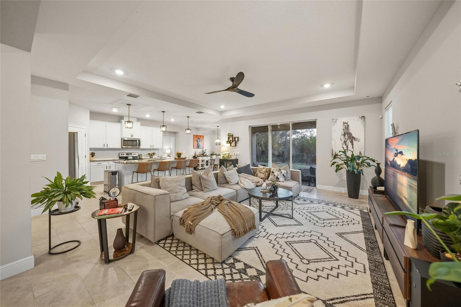 Image 16 of 50 For 17571 Cantarina Cove