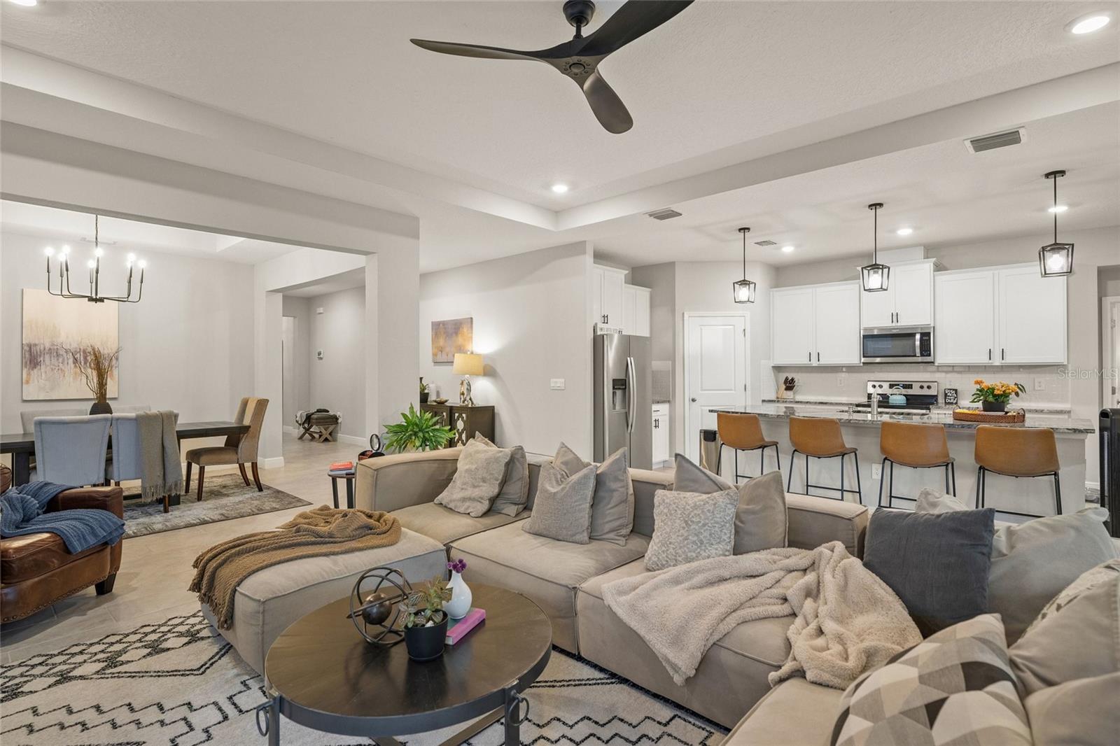 Image 17 of 50 For 17571 Cantarina Cove